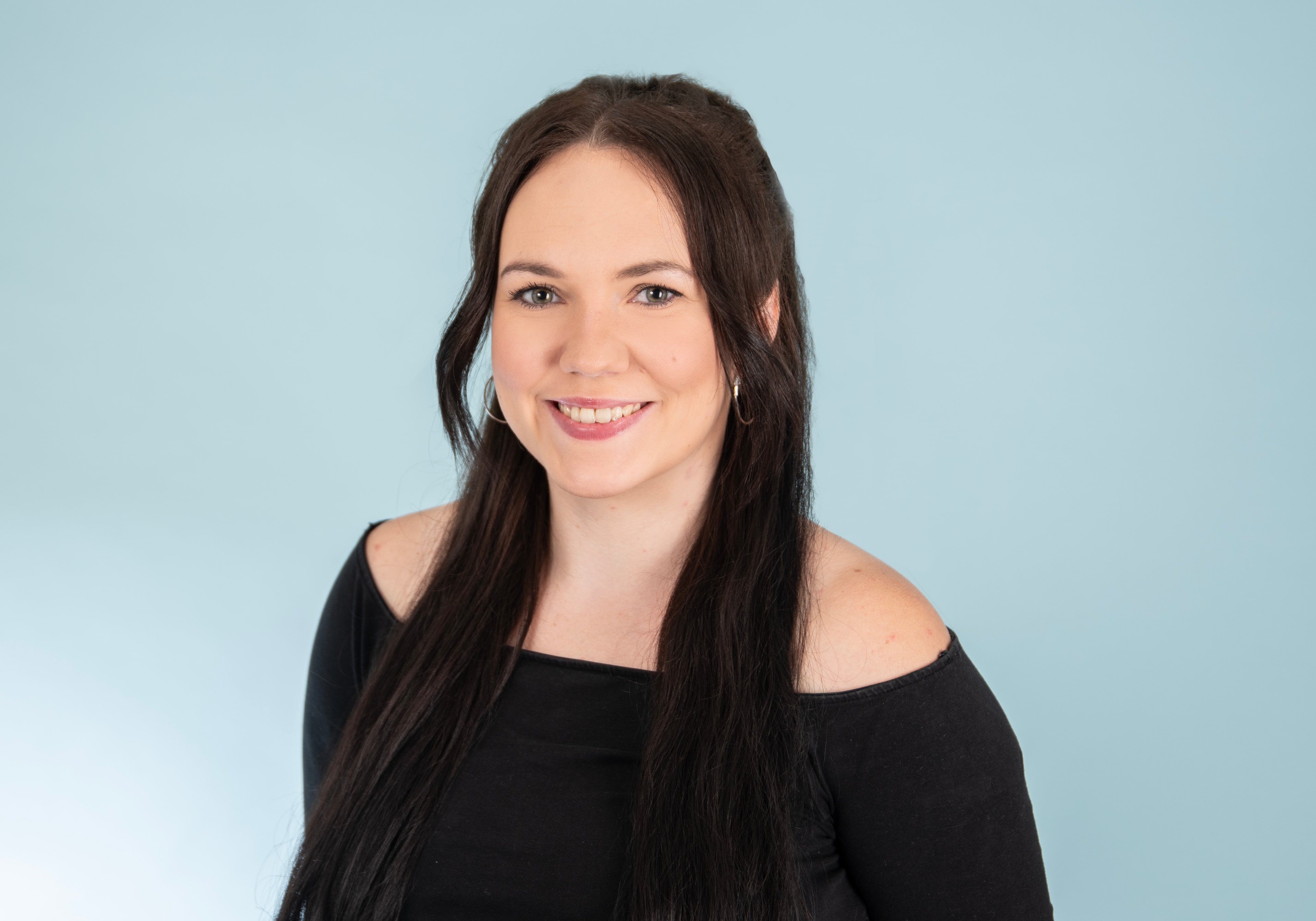 Leonie, Schwimmlehrperson bei der Schwimmschule Aquanina